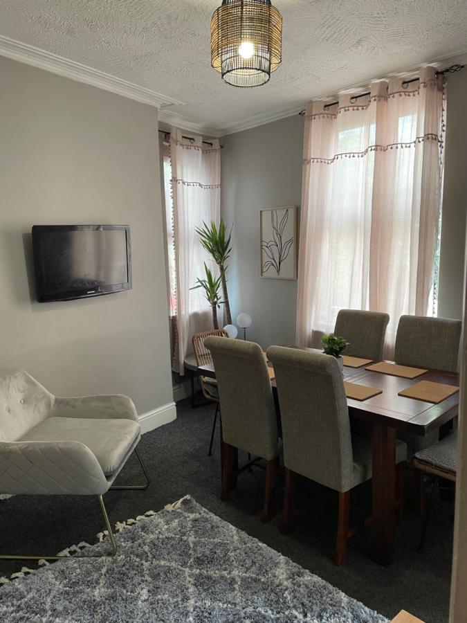 Perfect For Large Groups, Sleeps 15 Close To City Centre Sheffield Ngoại thất bức ảnh